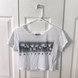 Super cute crop top!